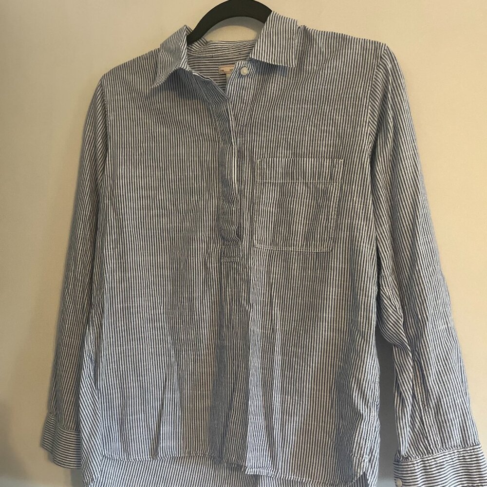 GAP Women's Size S Striped Button-Down Shirt